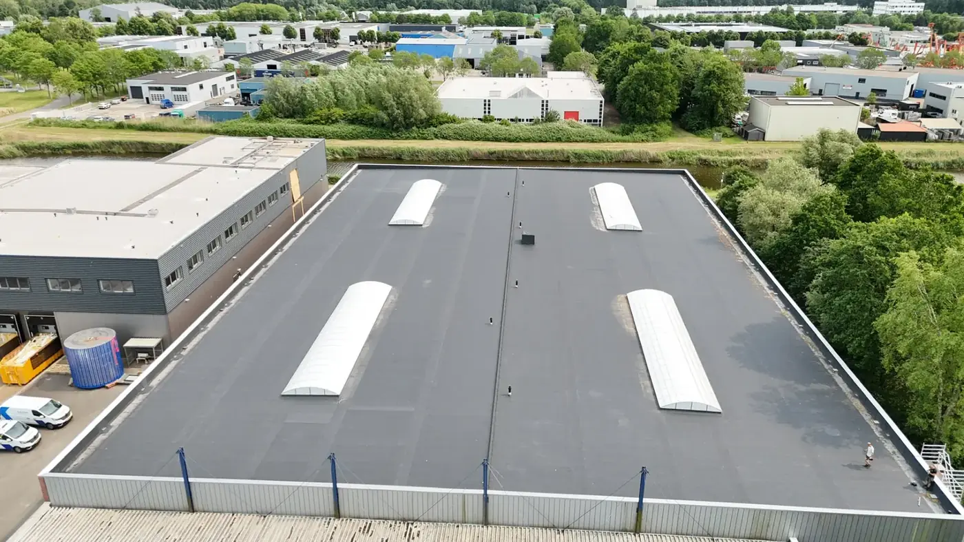 2-Laags Bitumensysteem Bedrijfspand Almere
