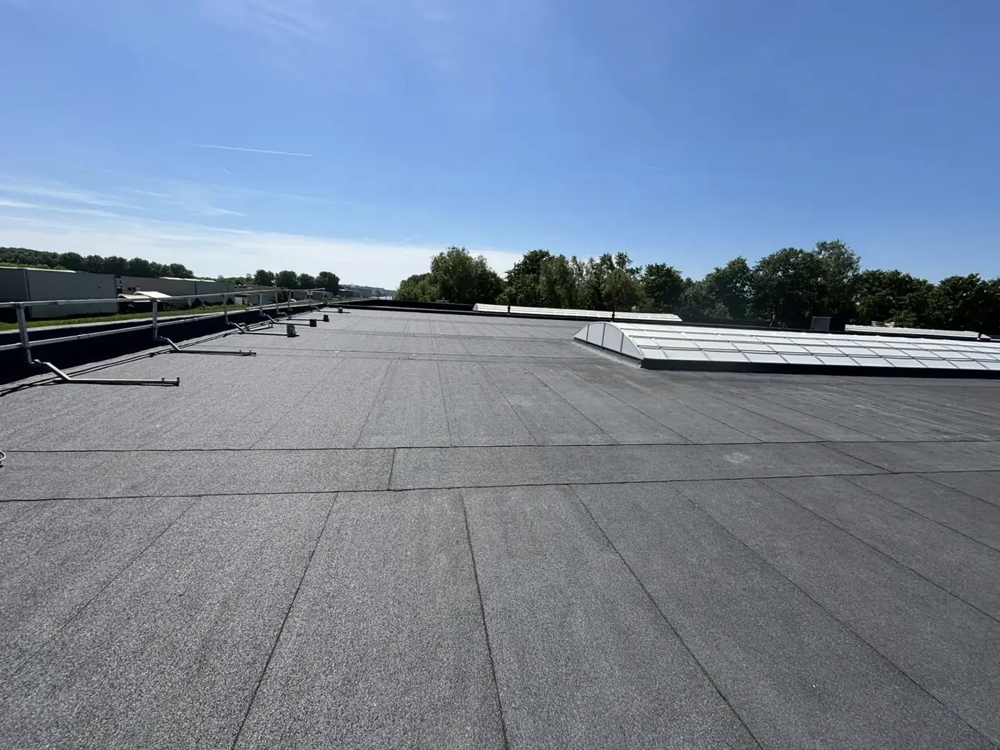 2-Laags Bitumensysteem Bedrijfspand Almere - Thumbnail 3