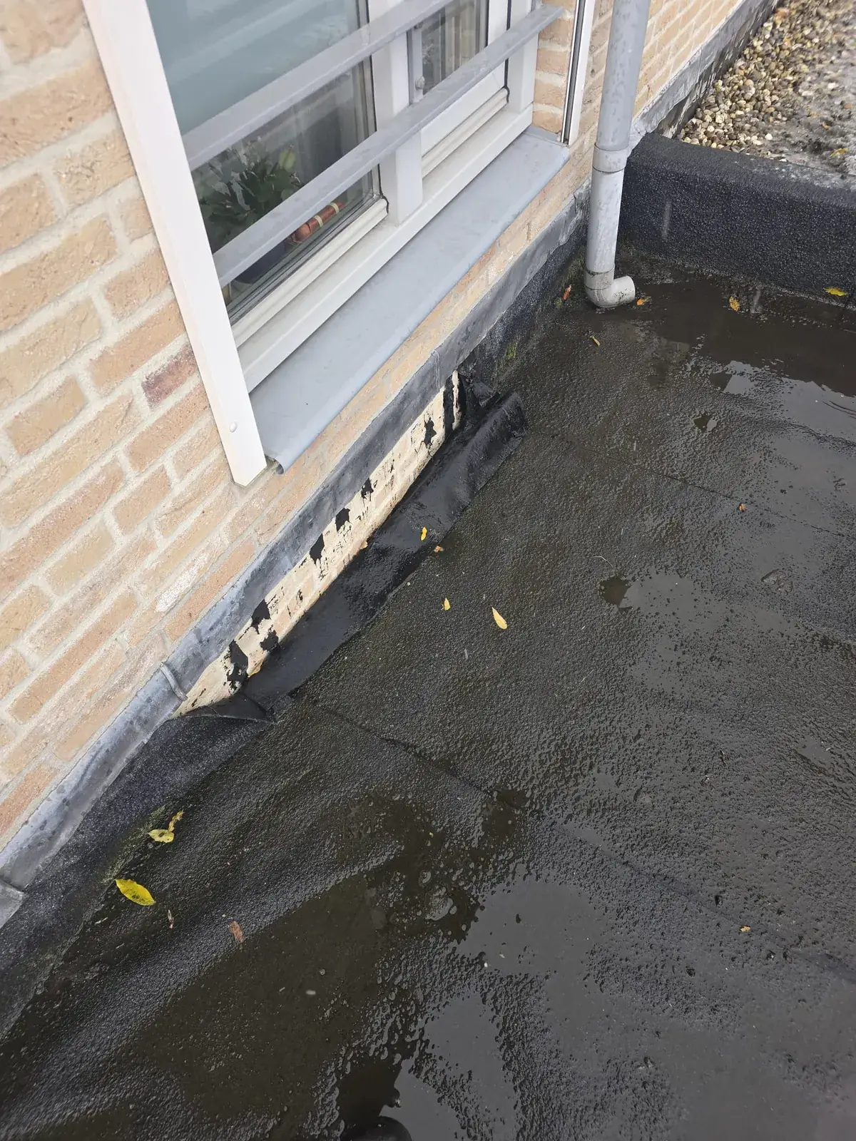 Spoedreparatie bij daklekkage door dakdekker van Feigro